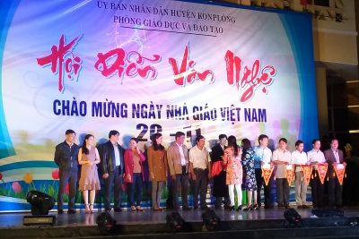 Hội diễn văn nghệ chào mừng kỷ niệm 35 năm Ngày Nhà giáo Việt Nam 20/11/1982-20/11/2017